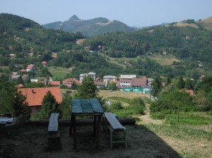 Ostrovica iz planinarske kuće